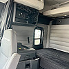 White 2020 Freightliner Cascadia