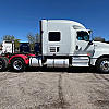 White 2020 International LT625