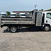 White 2018 Isuzu NRR