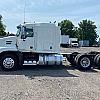 White 2015 Mack CXU613