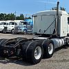 White 2015 Mack CXU613